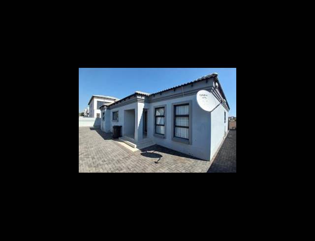 3 BEDROOM TOWNHOUSE FOR SALE IN THE ORCHARDS